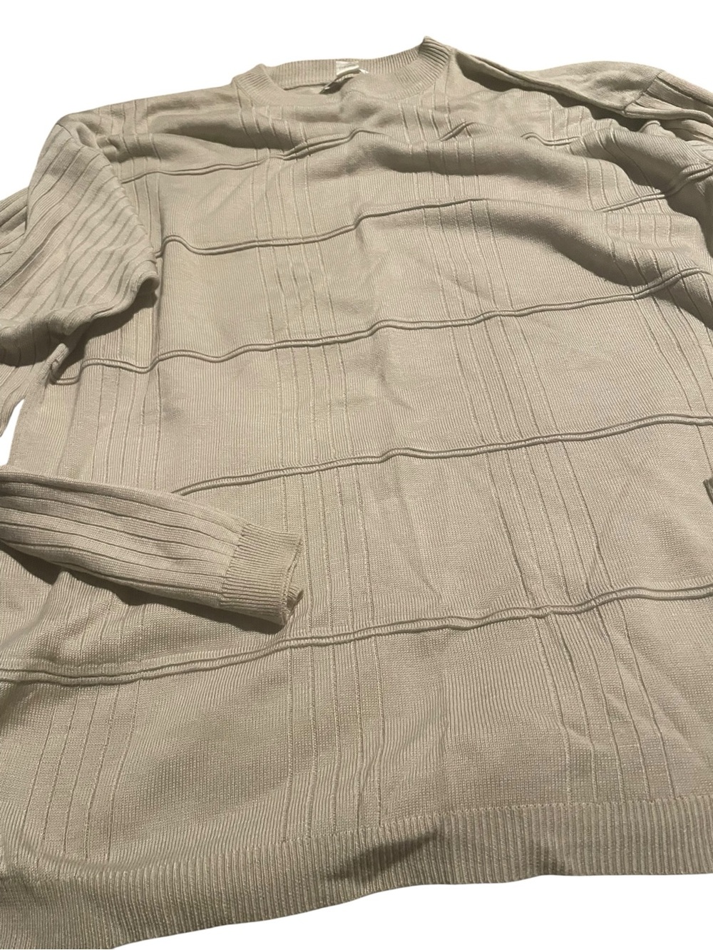 Cassel size CL Men's Crew Neck Sweater in Beige perfect never worn